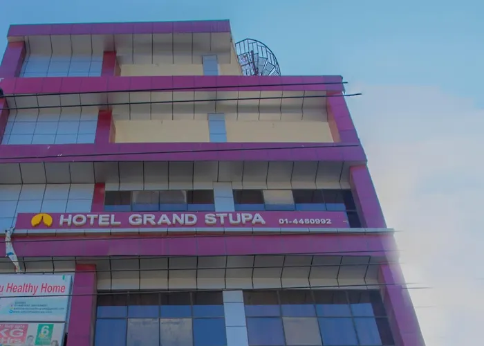 Oyo 266 Grand Stupa Hotel 3*