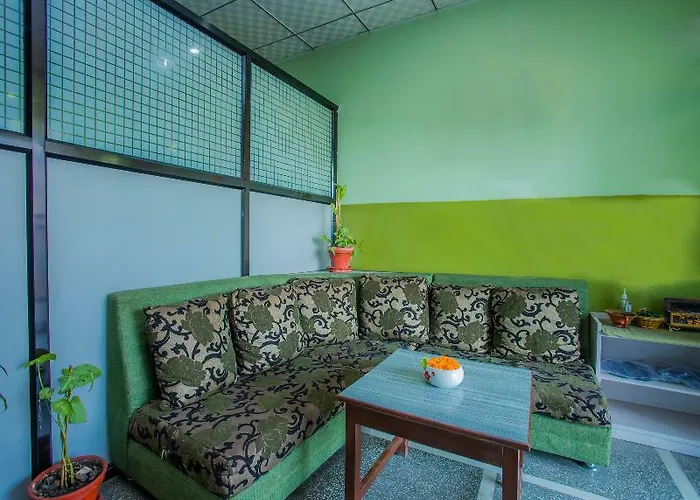 Hotel Oyo 266 Grand Stupa 3*